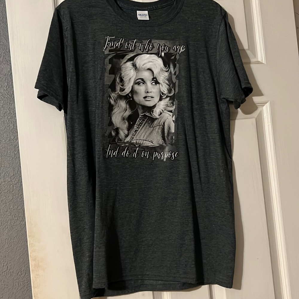 Dolly t shirt